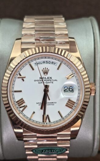 DayDate 228235 40mm RG RCF white roman dial SH3255 Weighted