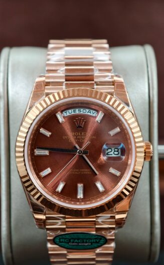 DayDate 228235 40mm RG RCF Chocolate Baguette dial SH3255 Weighted