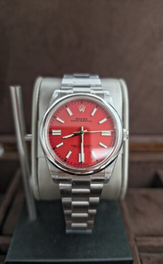 Oyster Perpetual 124300 41mm VSF Red Dial VS3230