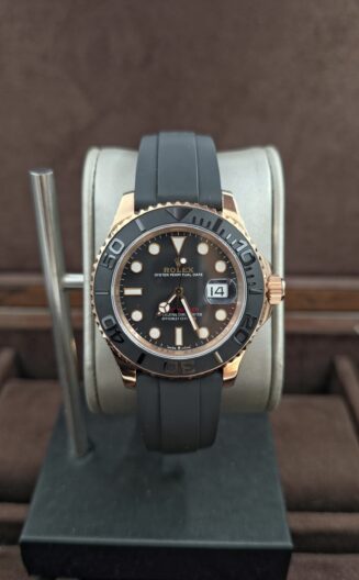 Yacht-Master 126655 40mm VSF RG Black dial rubber VS3235