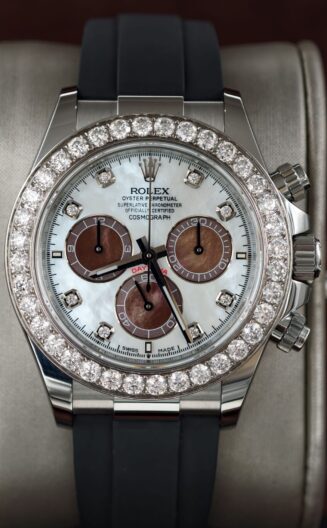 VSF daytona MOP dial and mossanite bezel