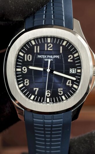 aquanaut 5168g blue dial 18CT solid gold made